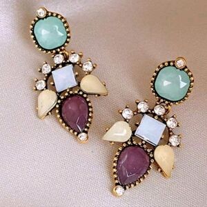 ▪️Antique gold tone bohemian dangle cluster earrings; nwot